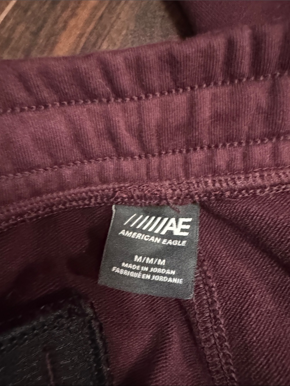 American Eagle Men’s Joggers - Black & Burgundy - Picture 4 of 7